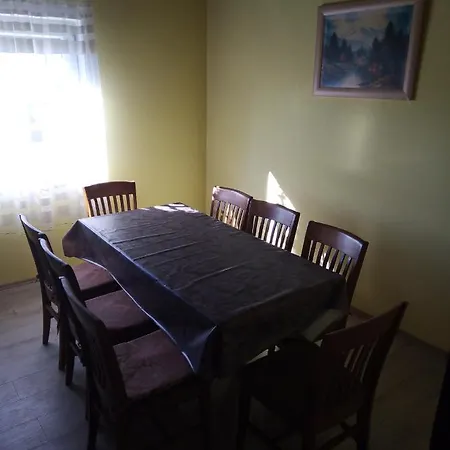 דירה Apartman Dane *