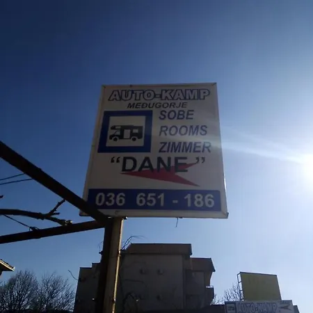 Apartman Dane דירה